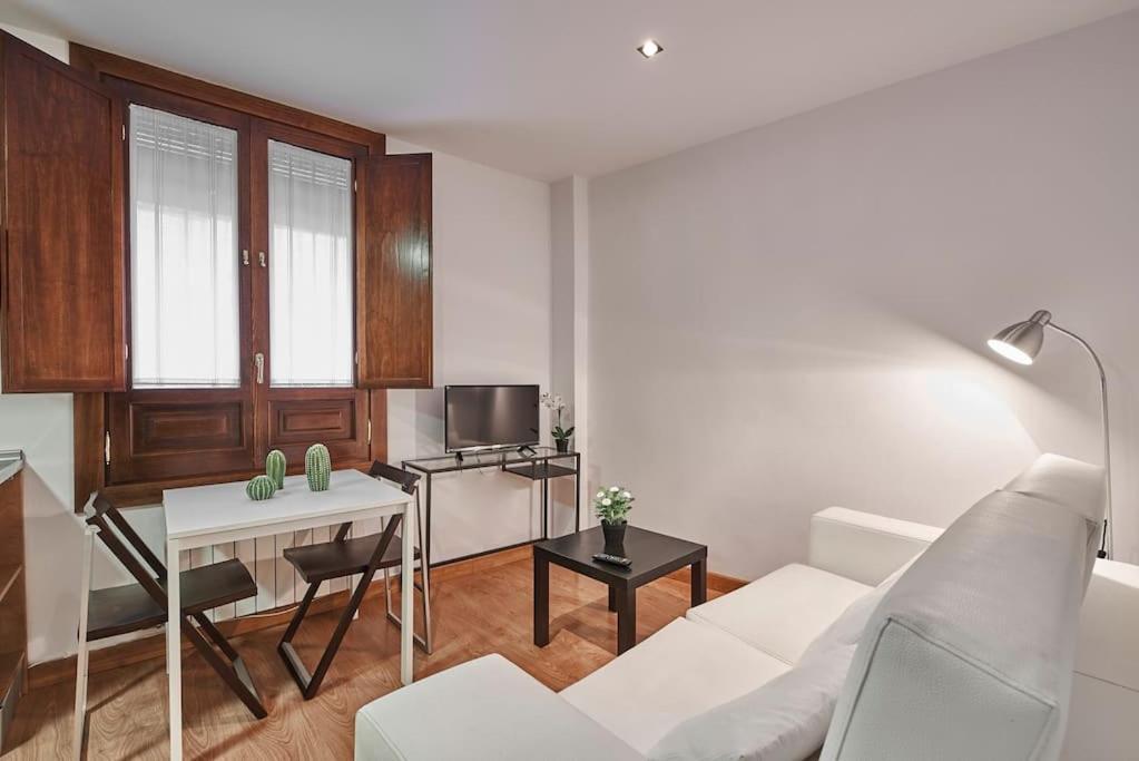 Deluxe Apartment グラナダ エクステリア 写真